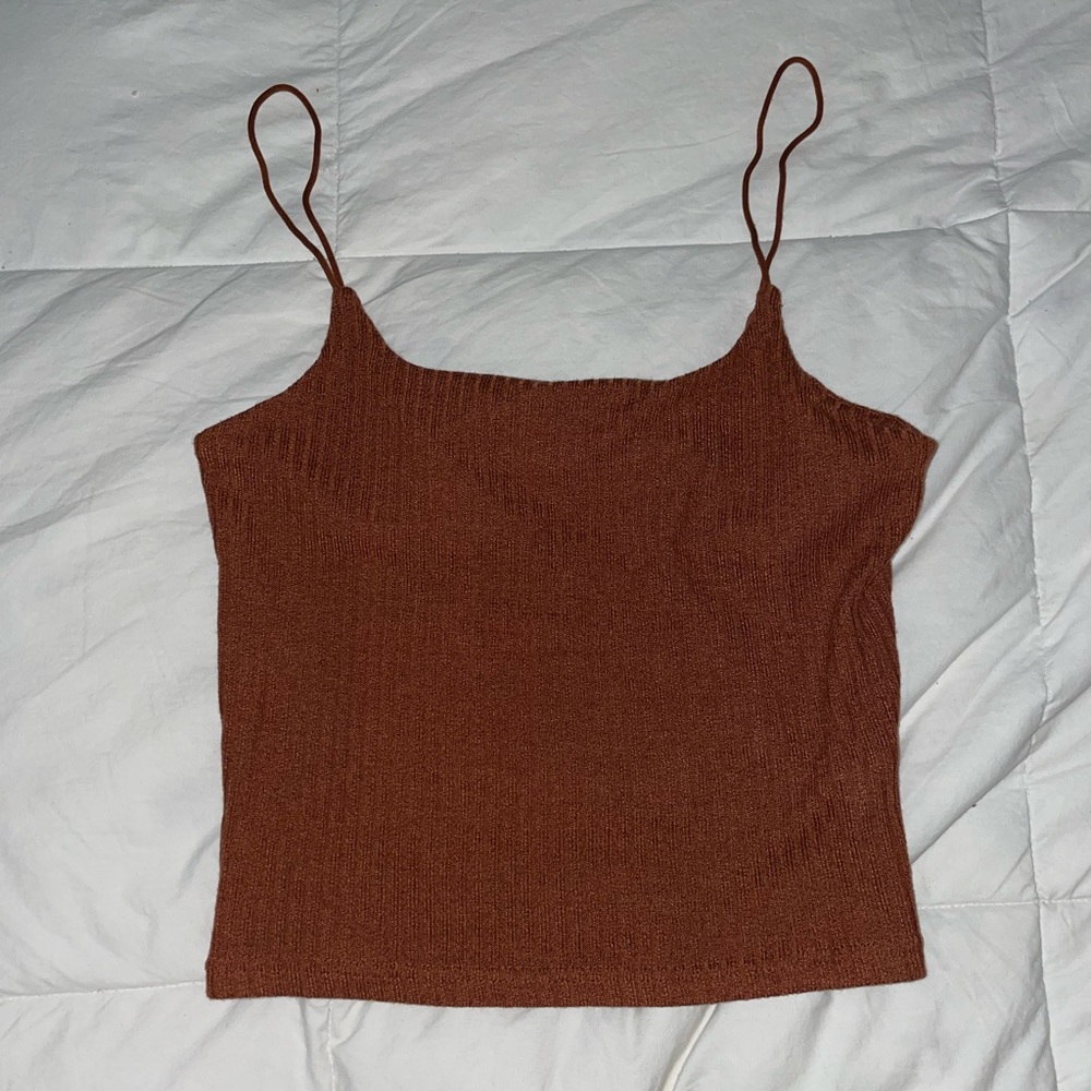 3 cropped tops